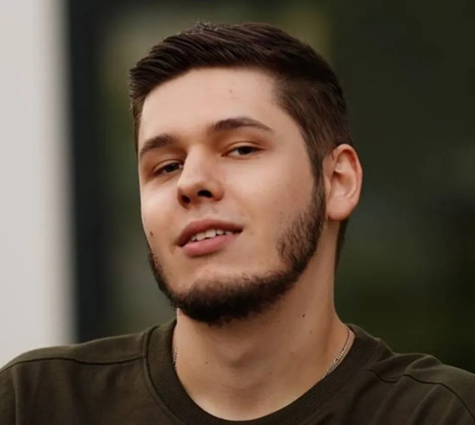 Neznakov — основатель Neznakov Boost